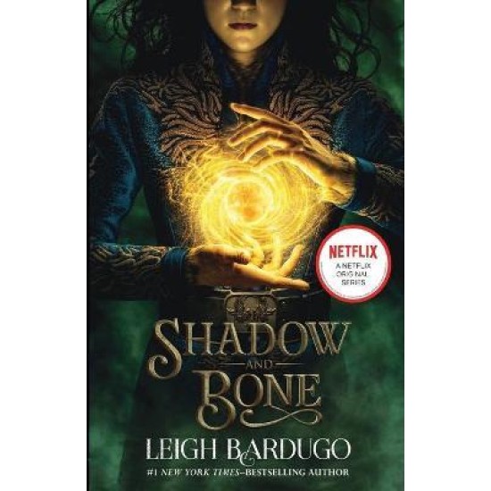 Shadow and Bone - Leigh Bardugo : Tiktok made me buy it!